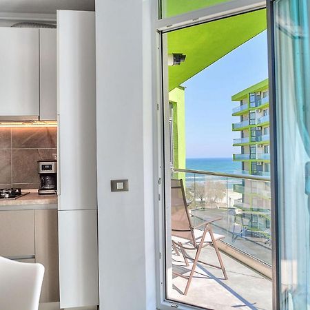 Sea Love Apt Spa N Pools Beach Resort Navodari Bagian luar foto