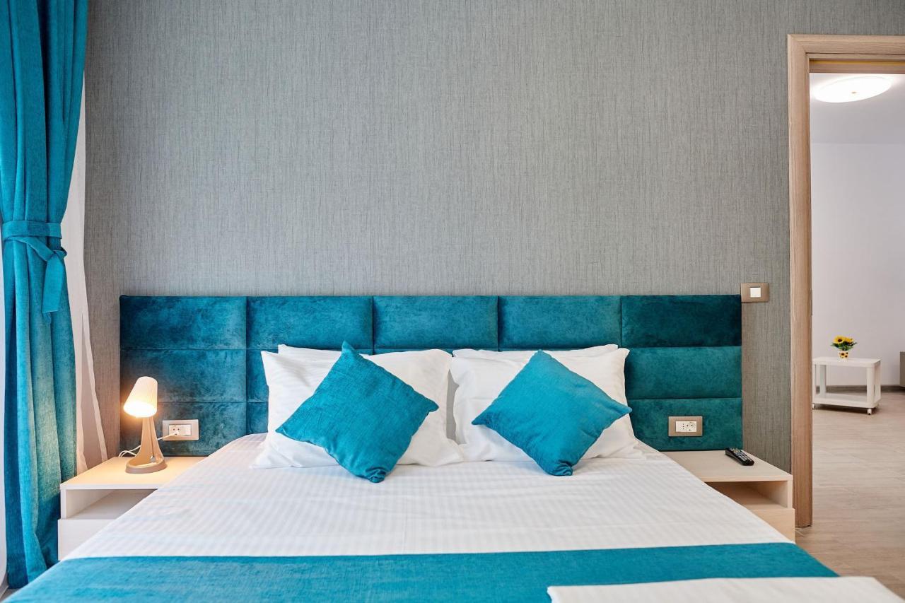 Sea Love Apt Spa N Pools Beach Resort Navodari Bagian luar foto